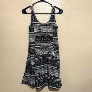 Women’s size 6 H&M dress